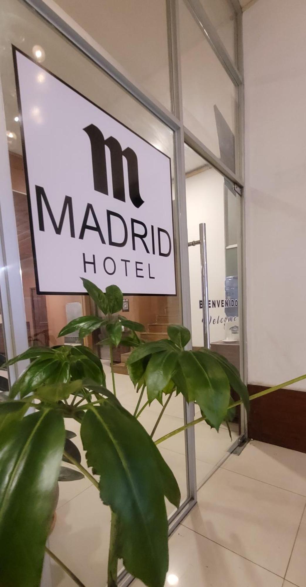 Hotel Madrid La Paz Exterior photo